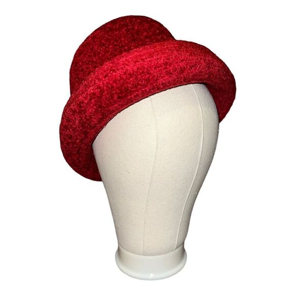 Field Gear Womens Red Chenille Cloche Hat One Size EUC - Picture 1 of 8